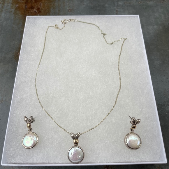 925 Sterling Silver and Gold Natural Pearl Necklace and Earring set - Picture 1 of 3